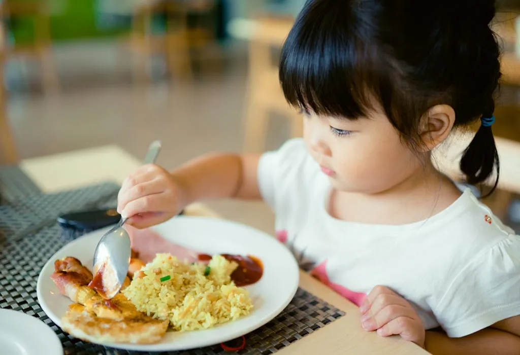 Terapi Anak Tidak Mau Makan Nasi: Perhatikan Penyebab hingga Tips Mengatasinya