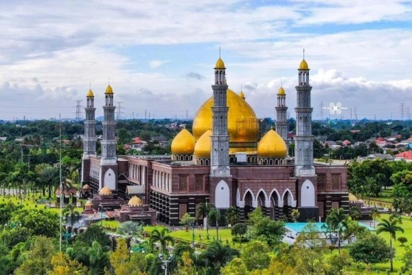 7 Tempat Wisata Depok Ini Bisa Kamu Kunjungi untuk Bersantai dan Cuci Mata