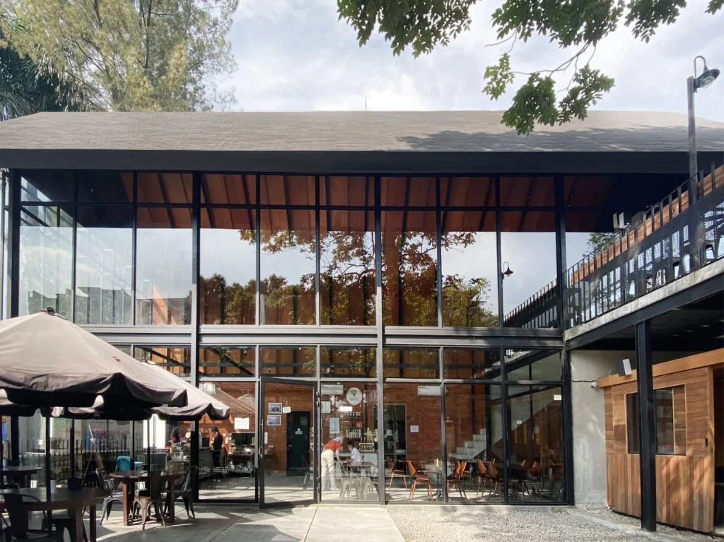 8 Cafe Dekat Stasiun Bandung yang Nyaman | Dekat juga dari Coliving Rukita