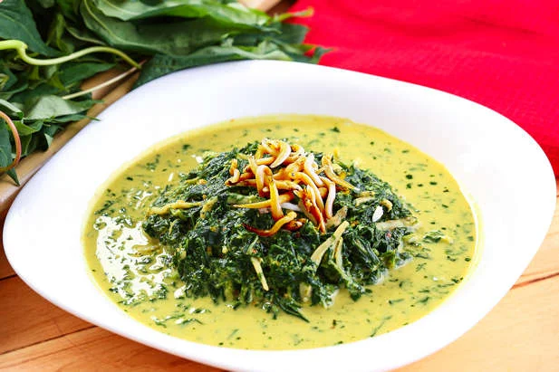 resep-daun-ubi-tumbuk