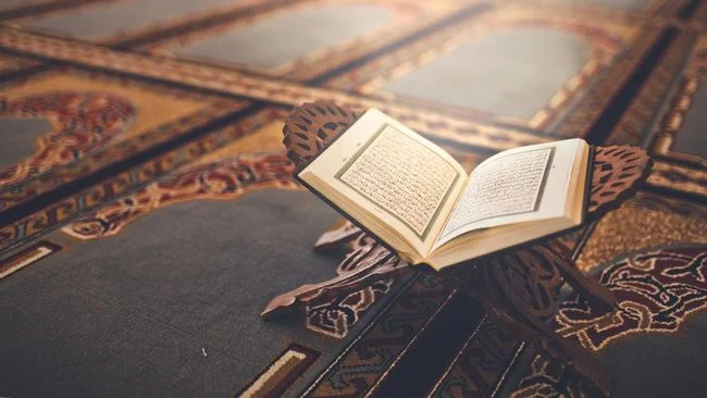 Manfaat Surat Al Waqiah, Rajin Membacanya Dapat Memperlancar Rezeki?