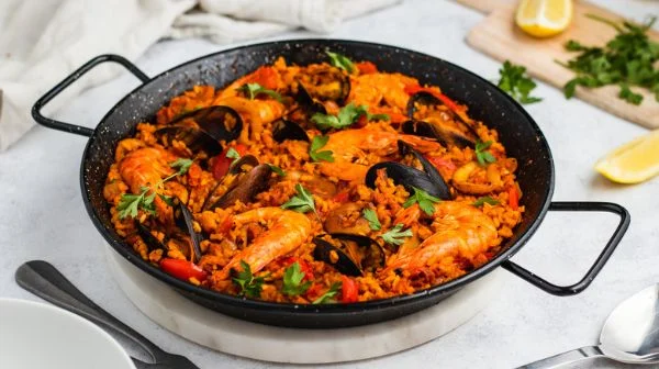 8 Makanan khas Spanyol yang Wajib Dicoba | Gurih, Asam, dan Manis Semua Jadi Satu!