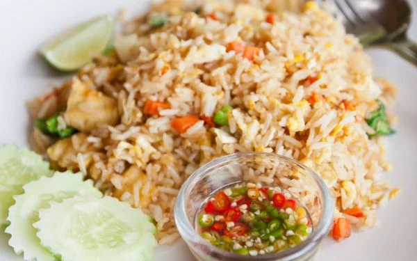 7 Rekomendasi Makanan Khas Thailand yang Wajib Dicoba | Unik dan Enak di Lidah!