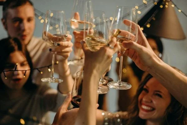 5 Toko Minuman Alkohol Terdekat di Jakarta untuk Pesta Tahun Baru | Bikin Lebih Meriah!