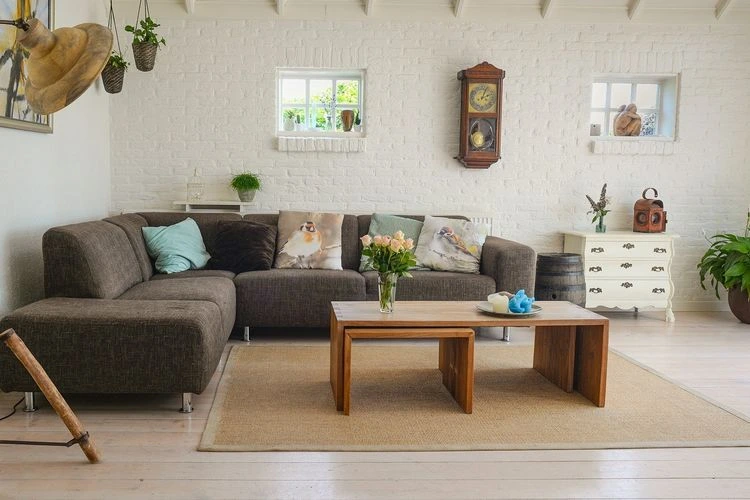 Tips Dekorasi Menata Sofa L di Ruangan Agar Terlihat Menarik