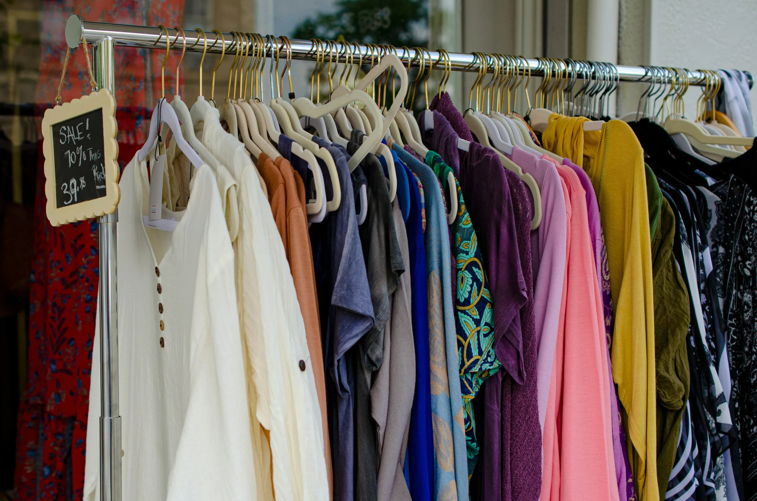 5 Tempat Thrifting di Depok | Simak Juga Tips Nge-Thrift!