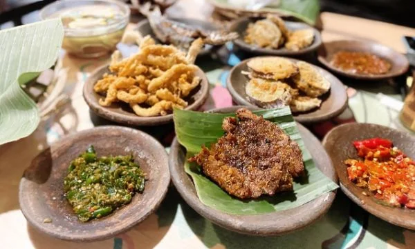 5 Rekomendasi Tempat Makan Favorit di Tangerang | Bisa untuk Nongkrong sampai Bukber!
