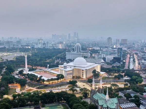 Mengenal Sejarah Masjid Istiqlal beserta Rekomendasi Coliving Terdekat