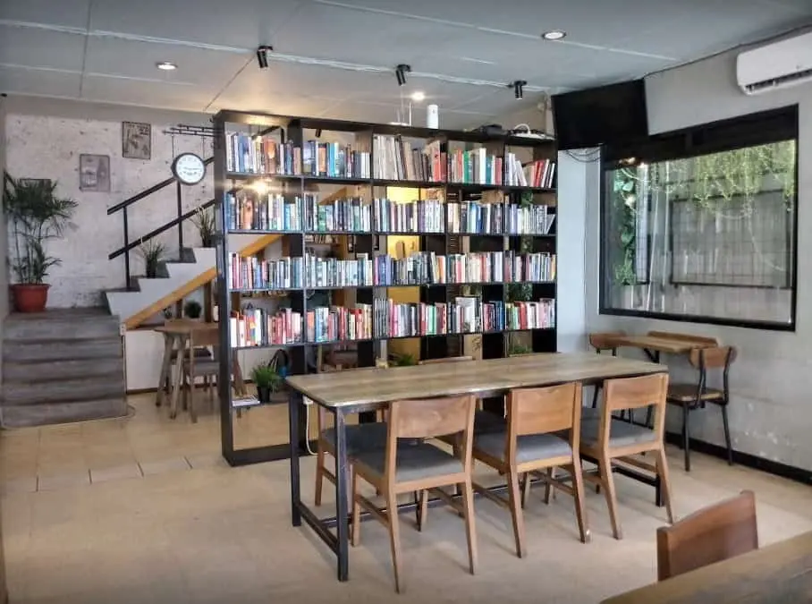 5 Cafe Buku di Jogja, Baca sambil Ditemani Kopi