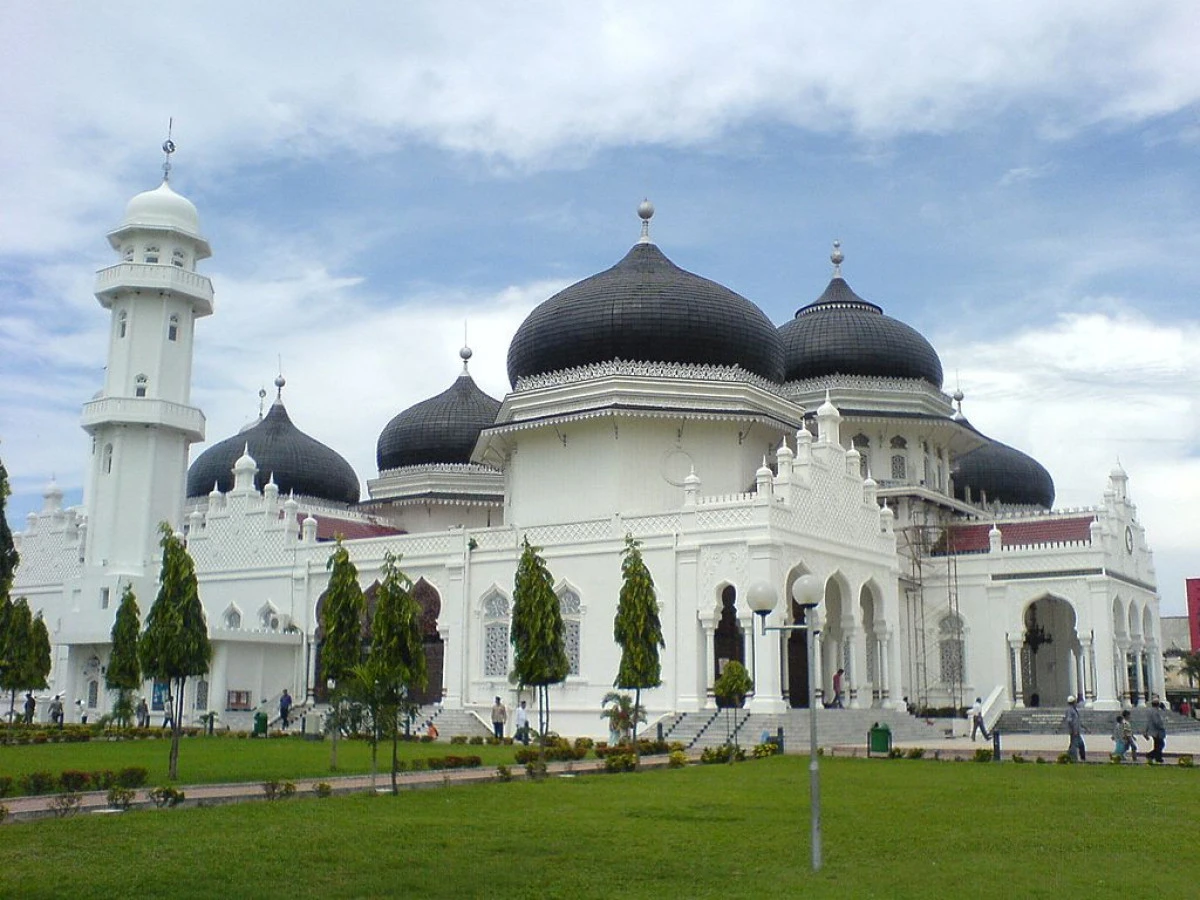 10+ Masjid Besar di Sepanjang Jalur Mudik, Bisa Salat hingga Wisata Religi