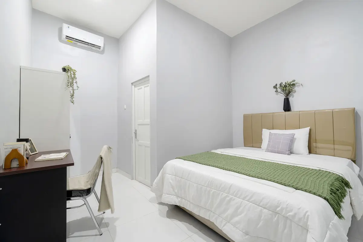 kost-red-orchid-anggrek-loka-bsd